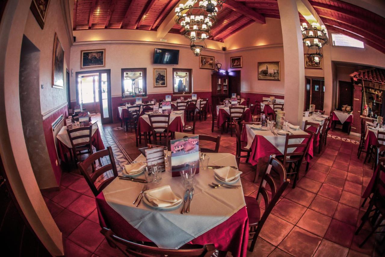 Agriturismo Ciociaro " Il Colle " Hotel Ristorante Ceprano Exteriör bild