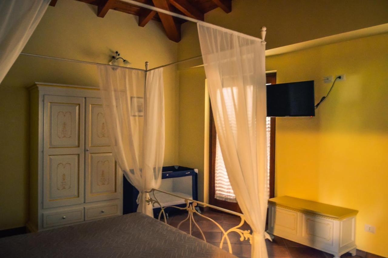Agriturismo Ciociaro " Il Colle " Hotel Ristorante Ceprano Exteriör bild