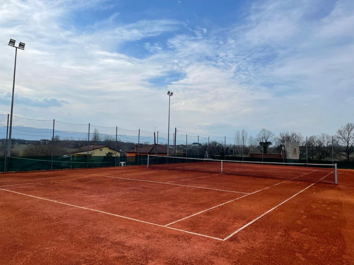 Agriturismo Ciociaro " Il Colle " Hotel Ristorante Ceprano Exteriör bild