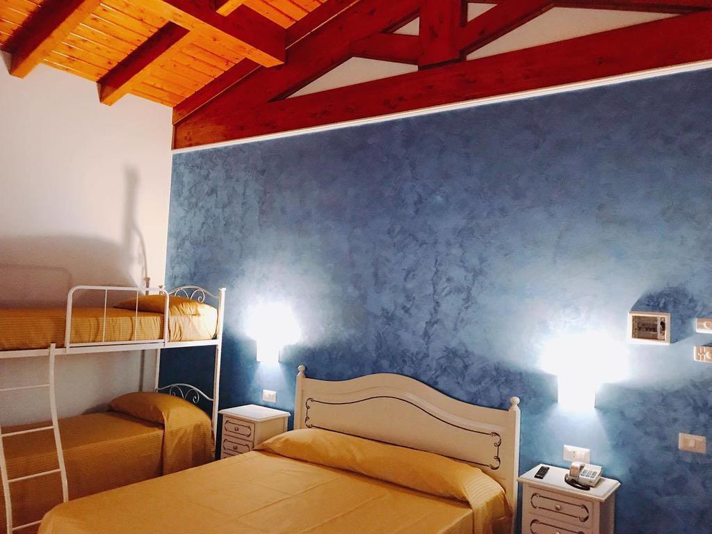 Agriturismo Ciociaro " Il Colle " Hotel Ristorante Ceprano Exteriör bild