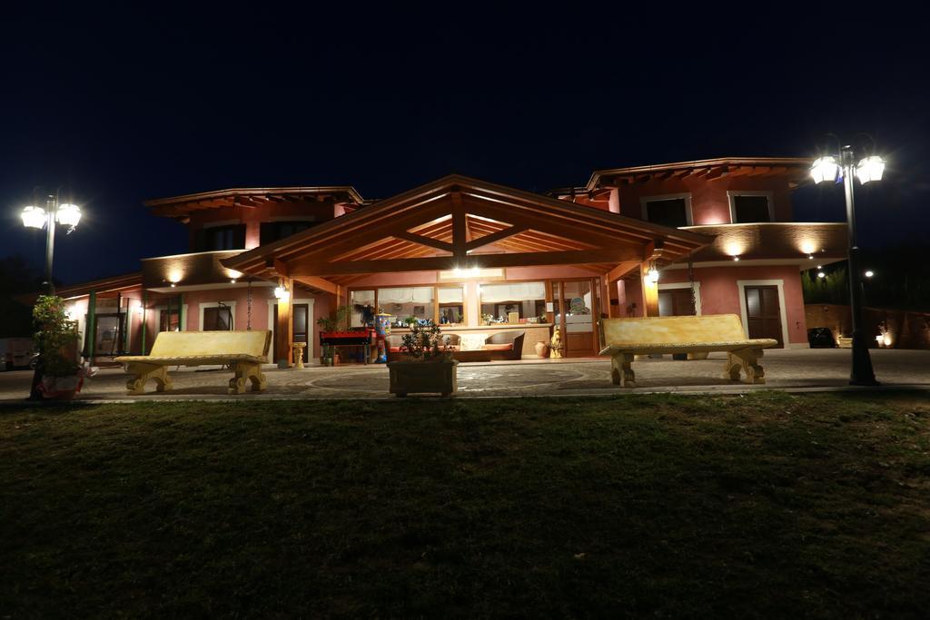 Agriturismo Ciociaro " Il Colle " Hotel Ristorante Ceprano Exteriör bild