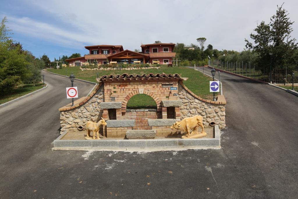 Agriturismo Ciociaro " Il Colle " Hotel Ristorante Ceprano Exteriör bild